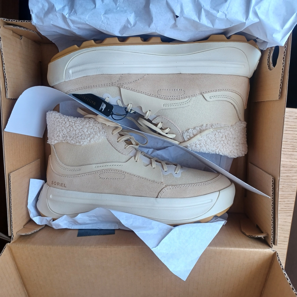 Sorel Ona 503 Mid Cozy Cream Waterproof Boots Size 10 NWT